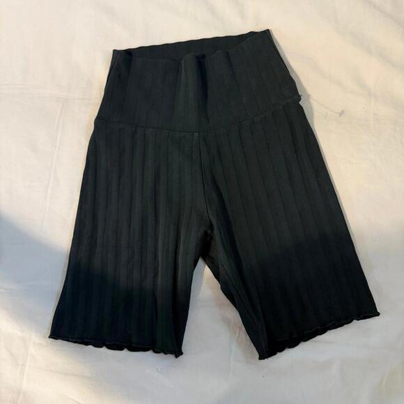 Offline by Aerie  athletic ribbed biker shorts and Sports bra - Picture 3 of 9